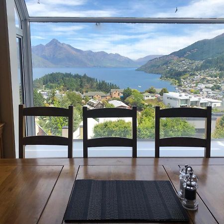 Spacious Home With Awesome Lake Views Queenstown Dış mekan fotoğraf